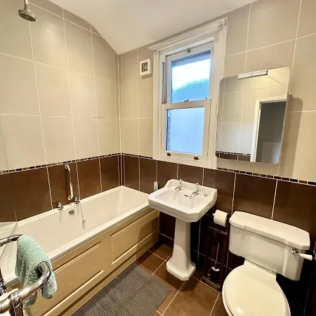 Holiday home Riverside House - With Parking *
