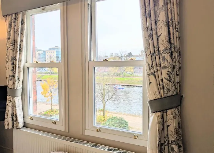 Riverside House - With Parking Сasa de vacaciones York